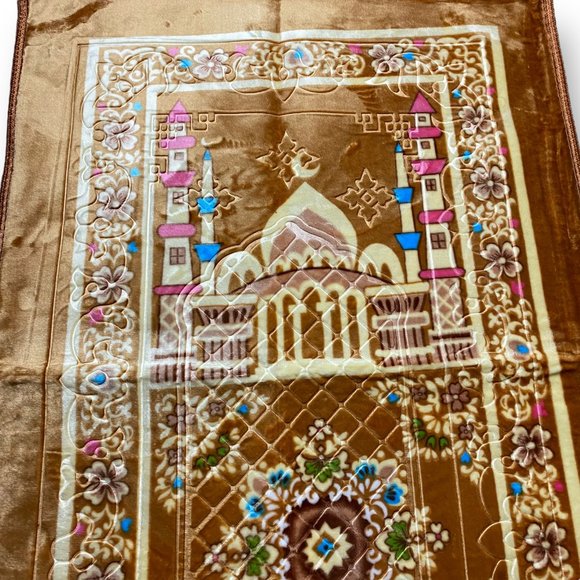 Comfortable Padding for Islamic Worship Prayer Mat - Picture 3 of 7